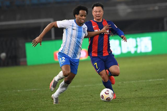 欧冠-菲利克斯坎塞洛破门 巴萨2-1波尔图提前出线